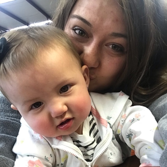 Meet your Posher, Mikaela - Picture 3 of 8